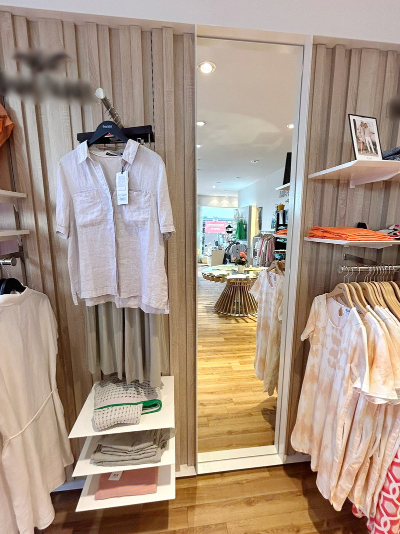 Komplette Ladeneinrichtung 80 m² DOB Bad Kissingen